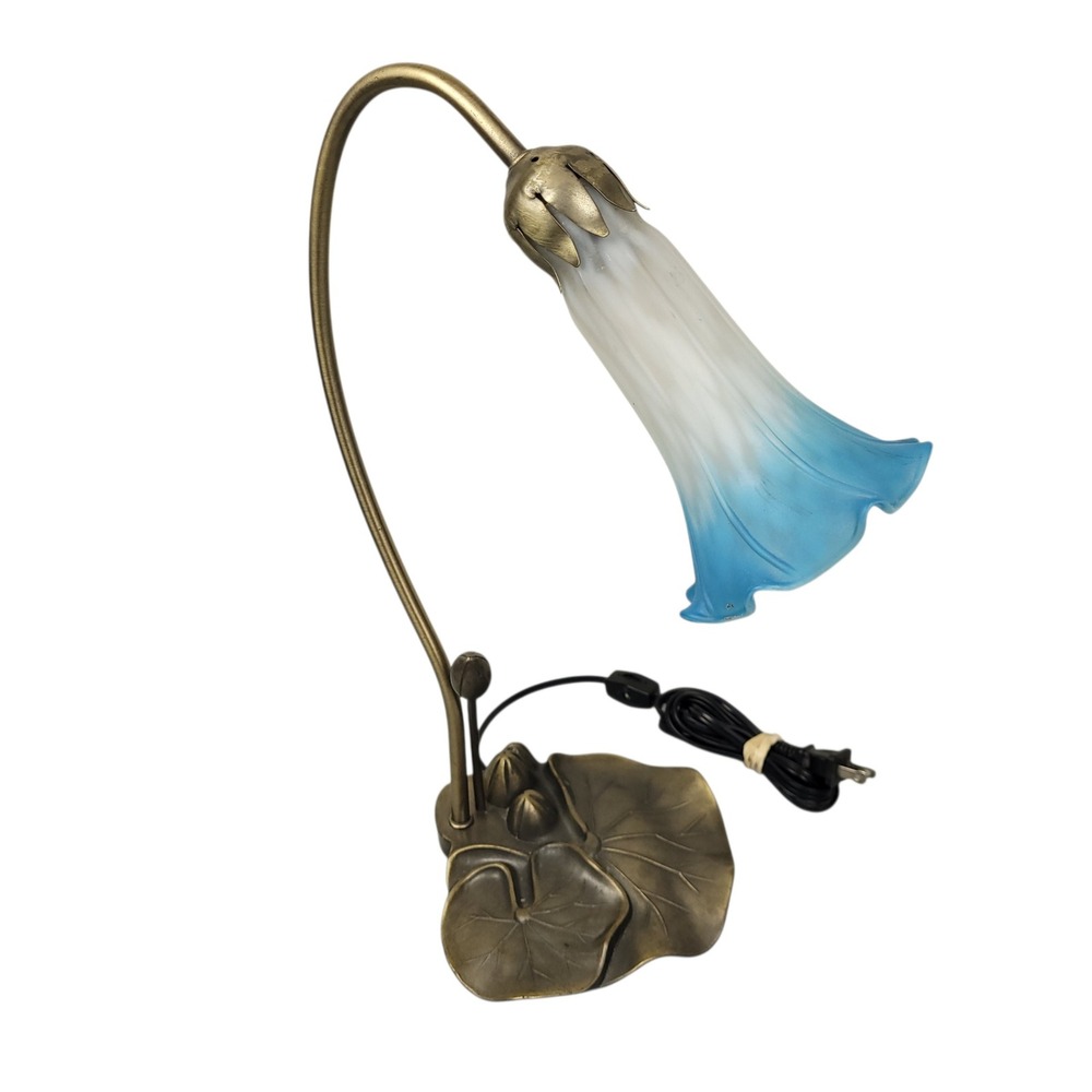 Tiffany Style Pond Lily Table Lamp 16" Blue White Glass Floral Accent Light